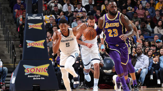 lebron_gets_chased_down_by_memphis_gambling_under.jpg